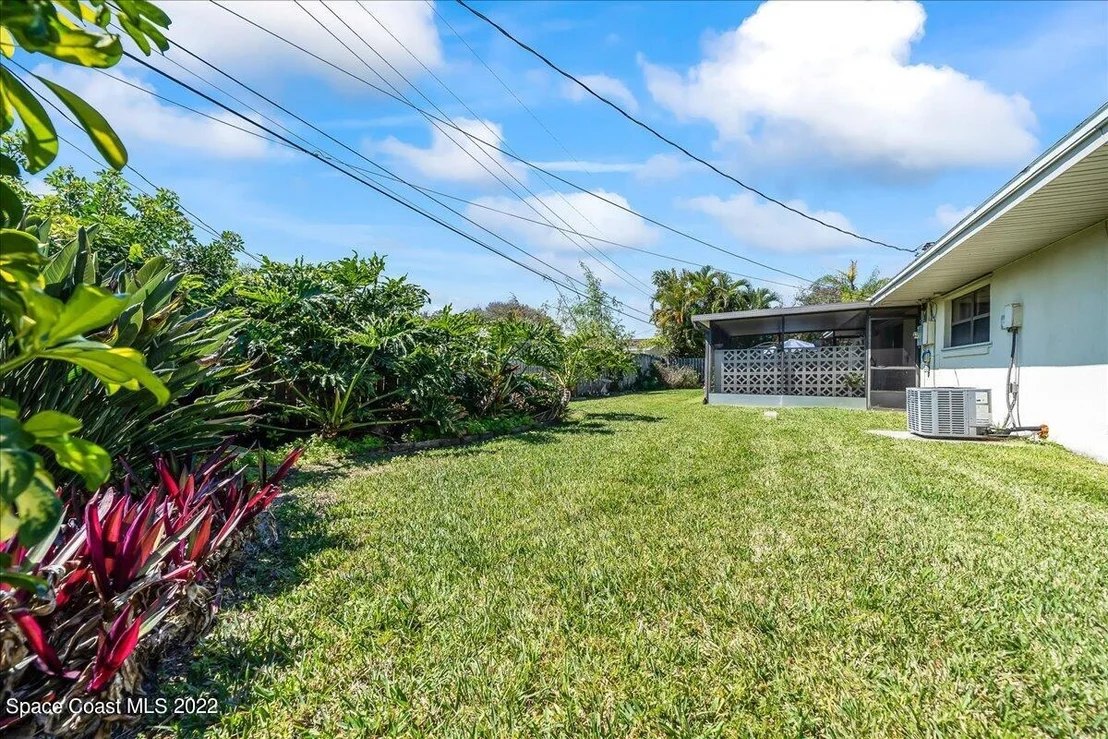 Photo of 329 Dorset Drive