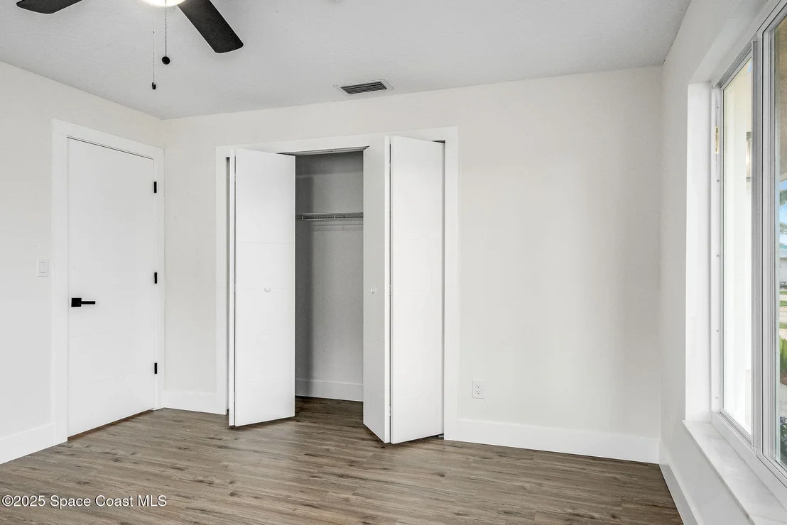 Photo of 124 Uranus Court