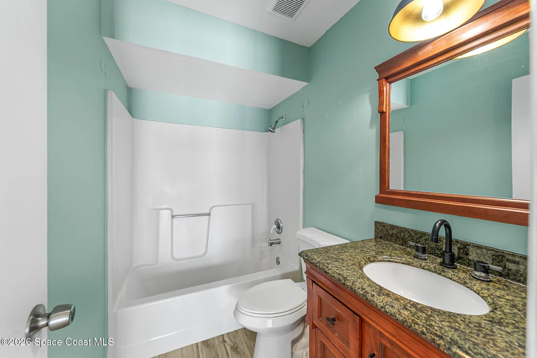 Photo of 220 Lanack Road SE