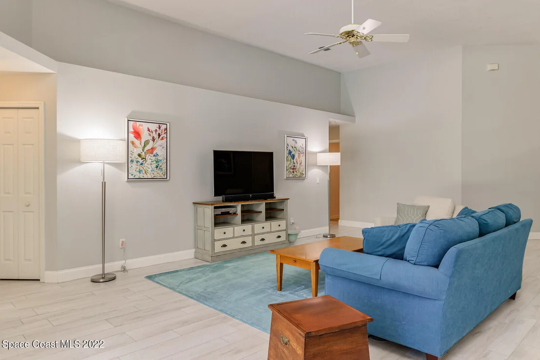 Photo of 2732 Englewood Drive