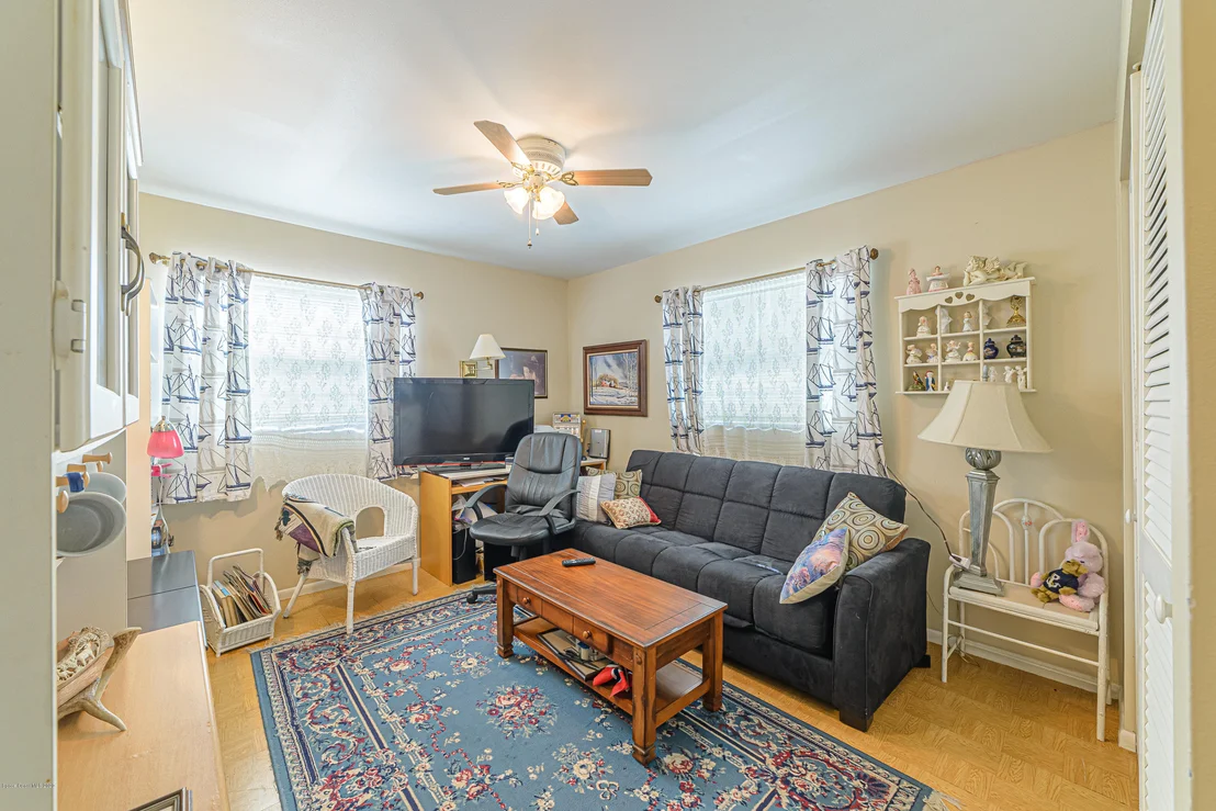 Photo of 1023 Eyerly Lane NE