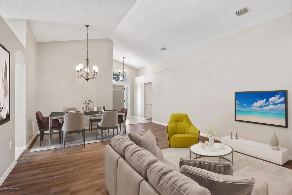 Photo of 1127 Pine Creek Circle NE