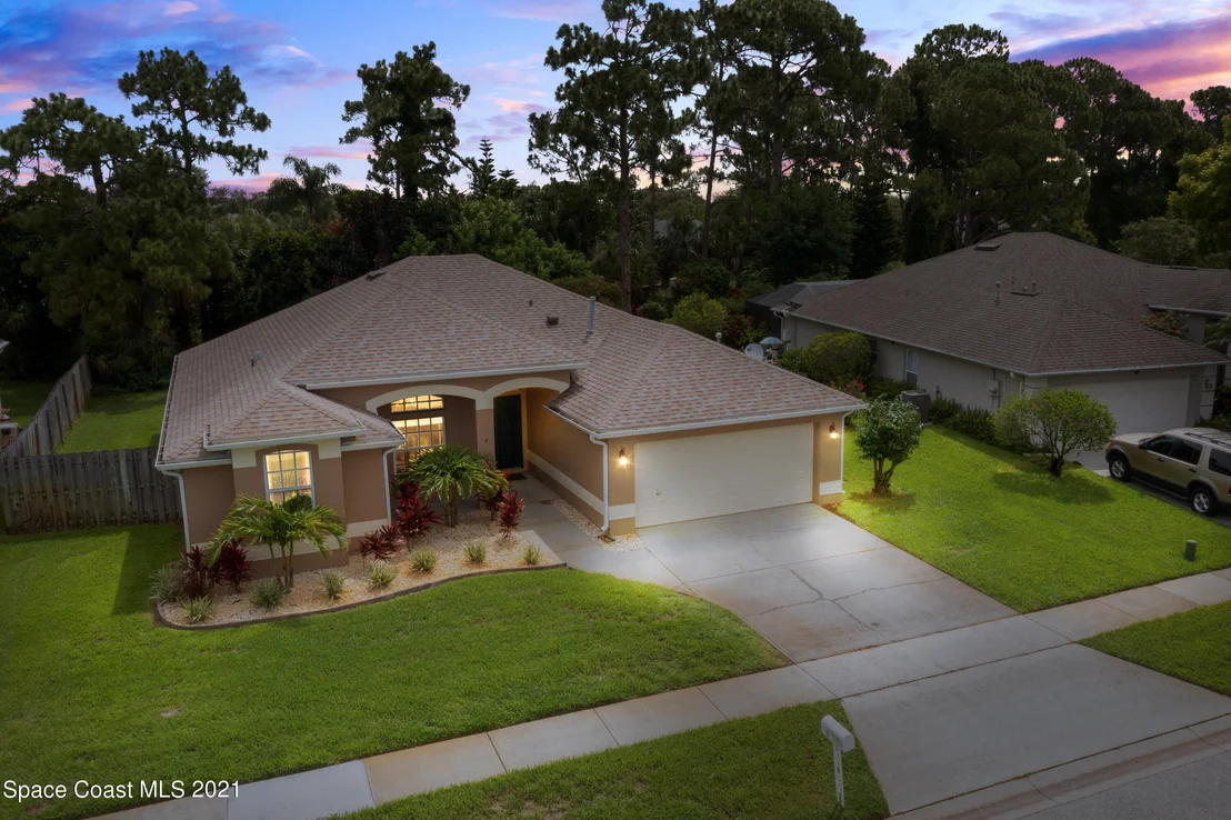 Photo of 4866 Verona Circle
