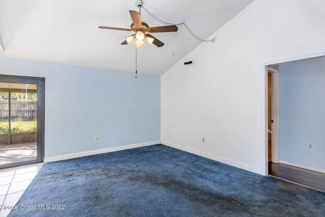 Photo of 1060 Emerald Road SE