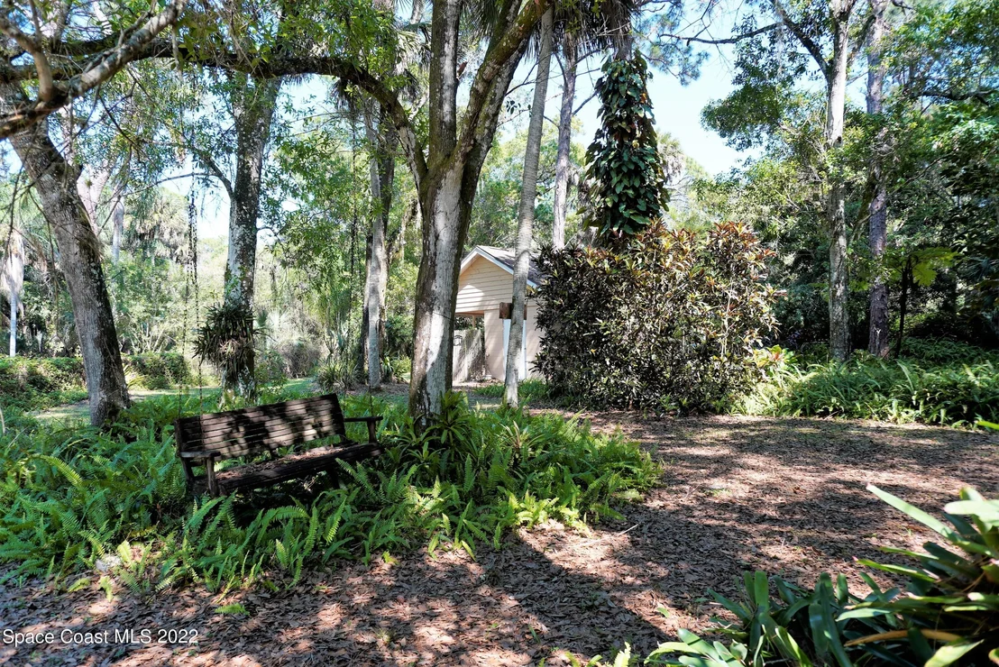 Photo of 686 Hammock Road