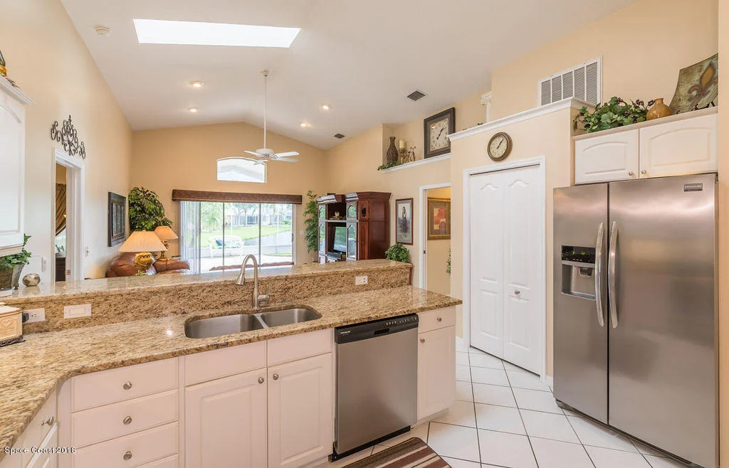 Photo of 1052 Fieldstone Drive