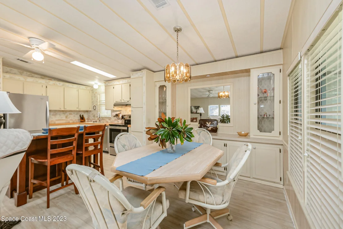 Photo of 4423 Twin Lakes Drive