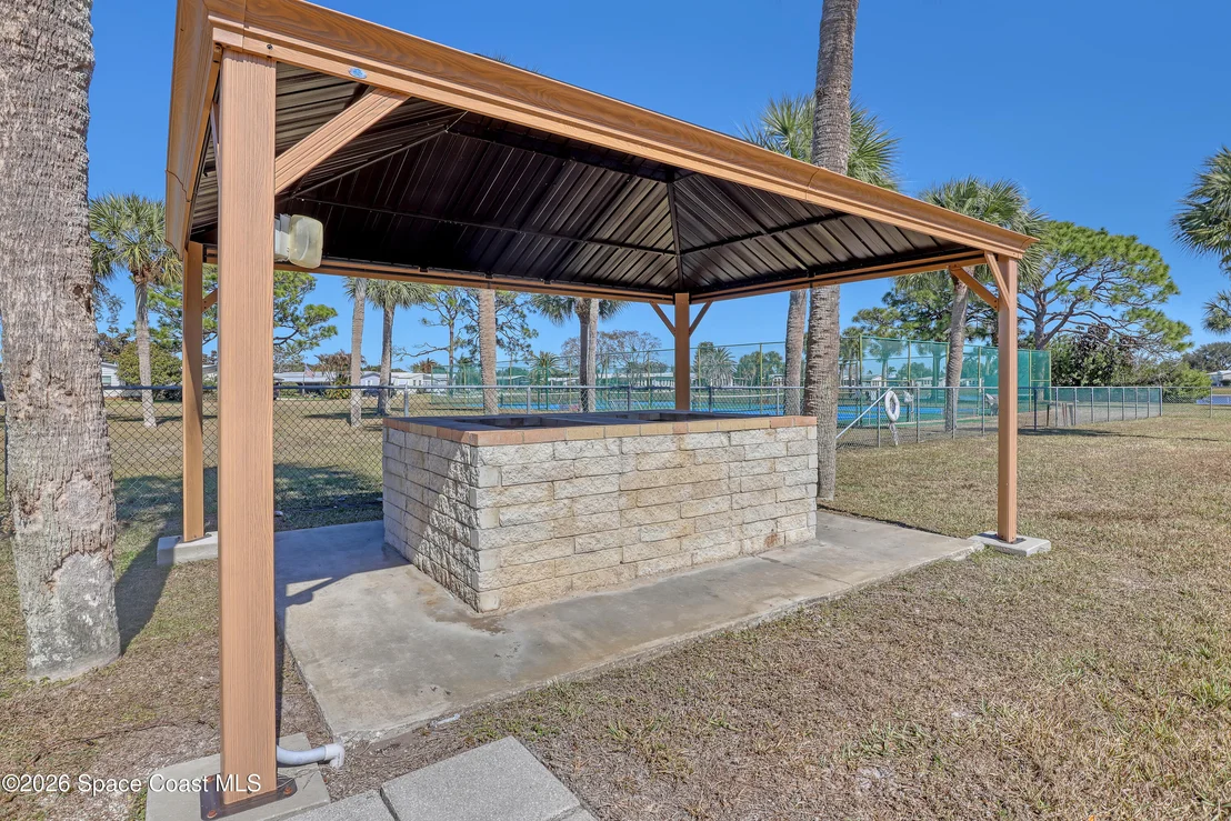 Photo of 7547 Boxelder Road