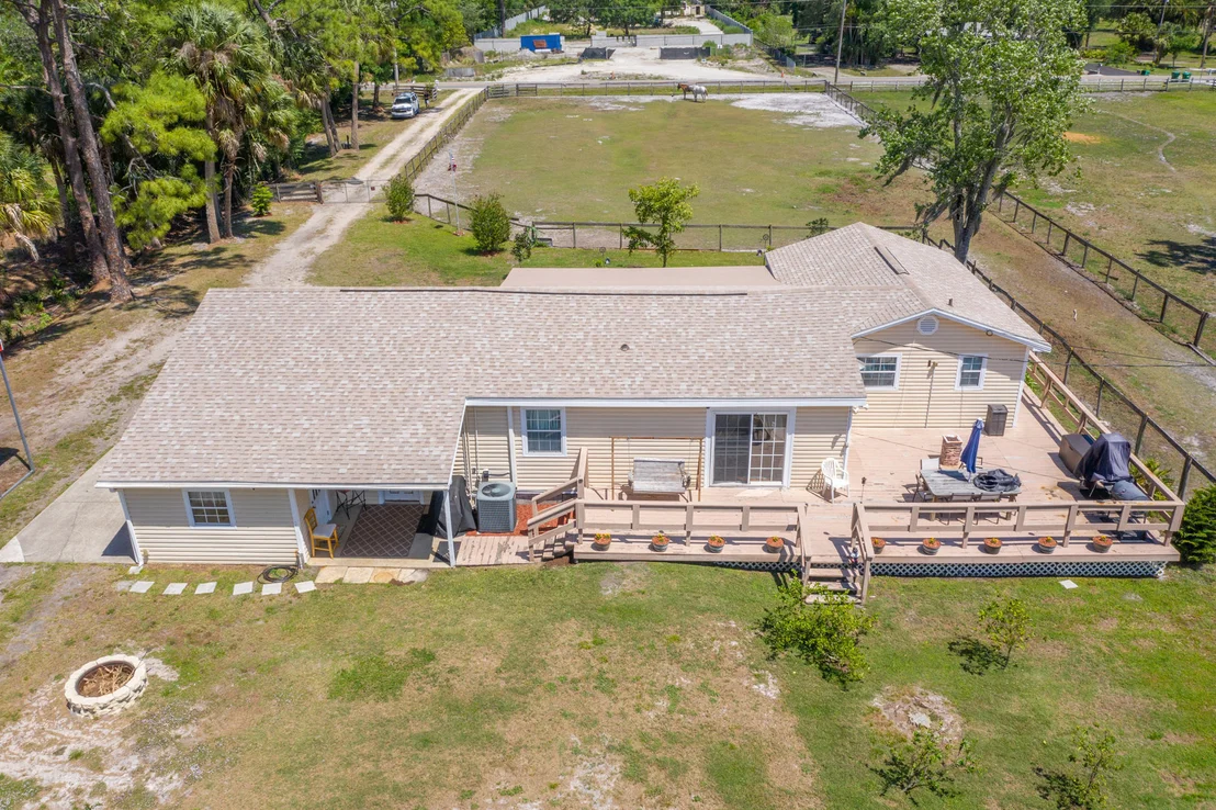 Photo of 3635 Hield Road