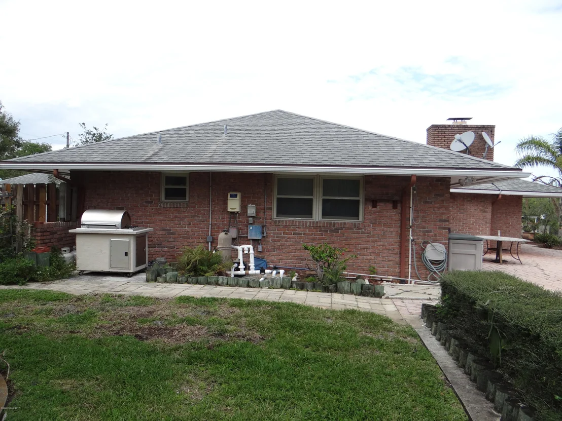 Photo of 1021 Sunswept Road NE
