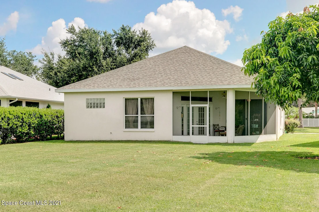 Photo of 849 Villa Drive