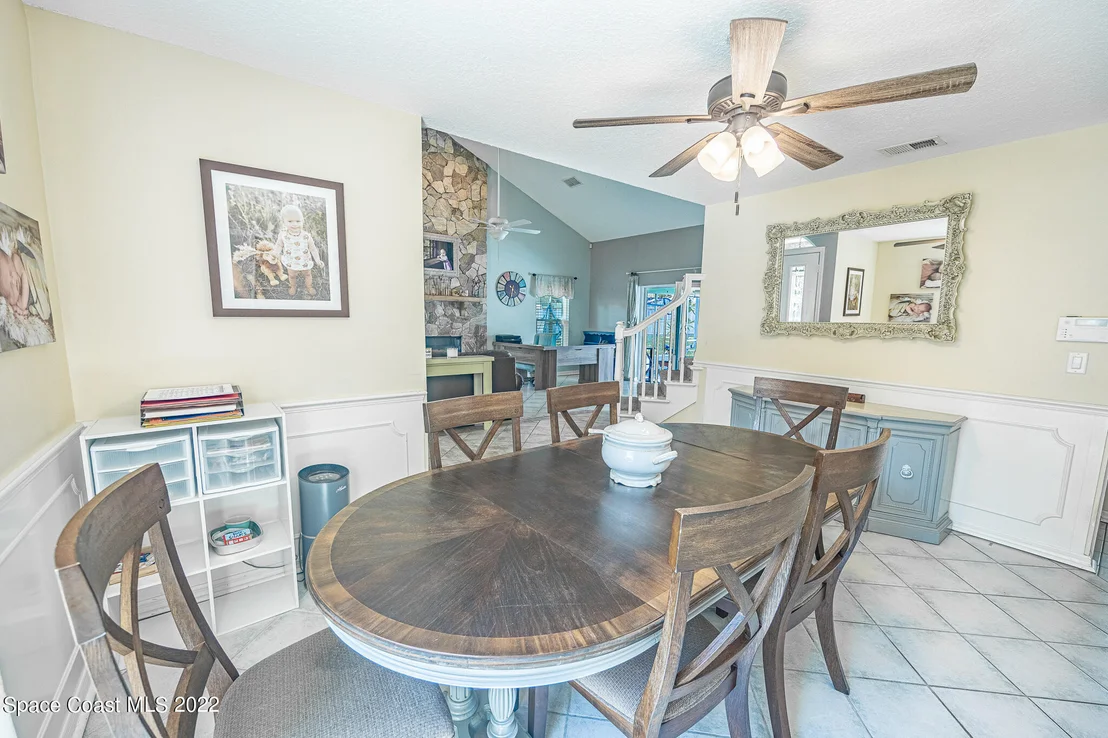 Photo of 2755 School Drive NE