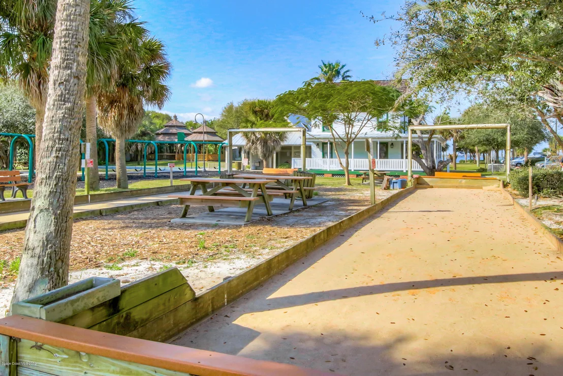 Photo of 509 Sunset Boulevard
