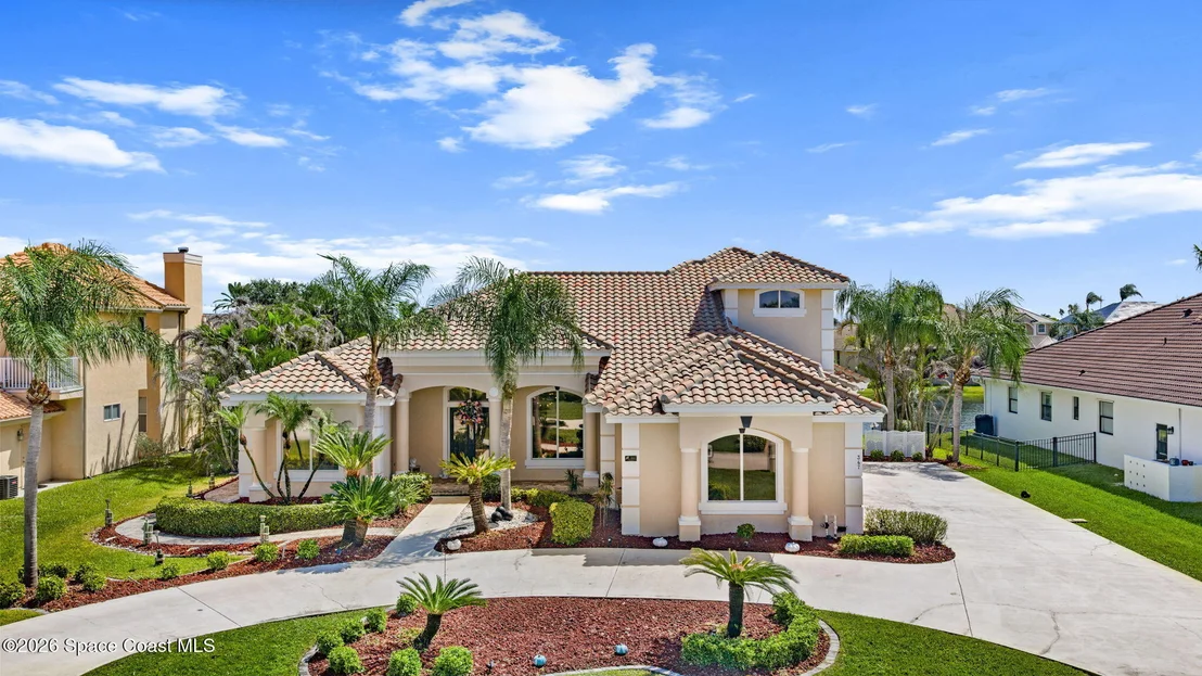 Photo of 347 Lanternback Island Drive