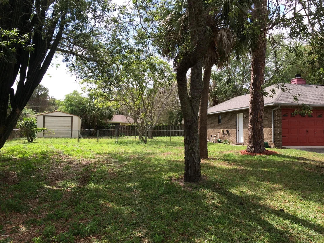 Photo of 6946 Bayfront Road