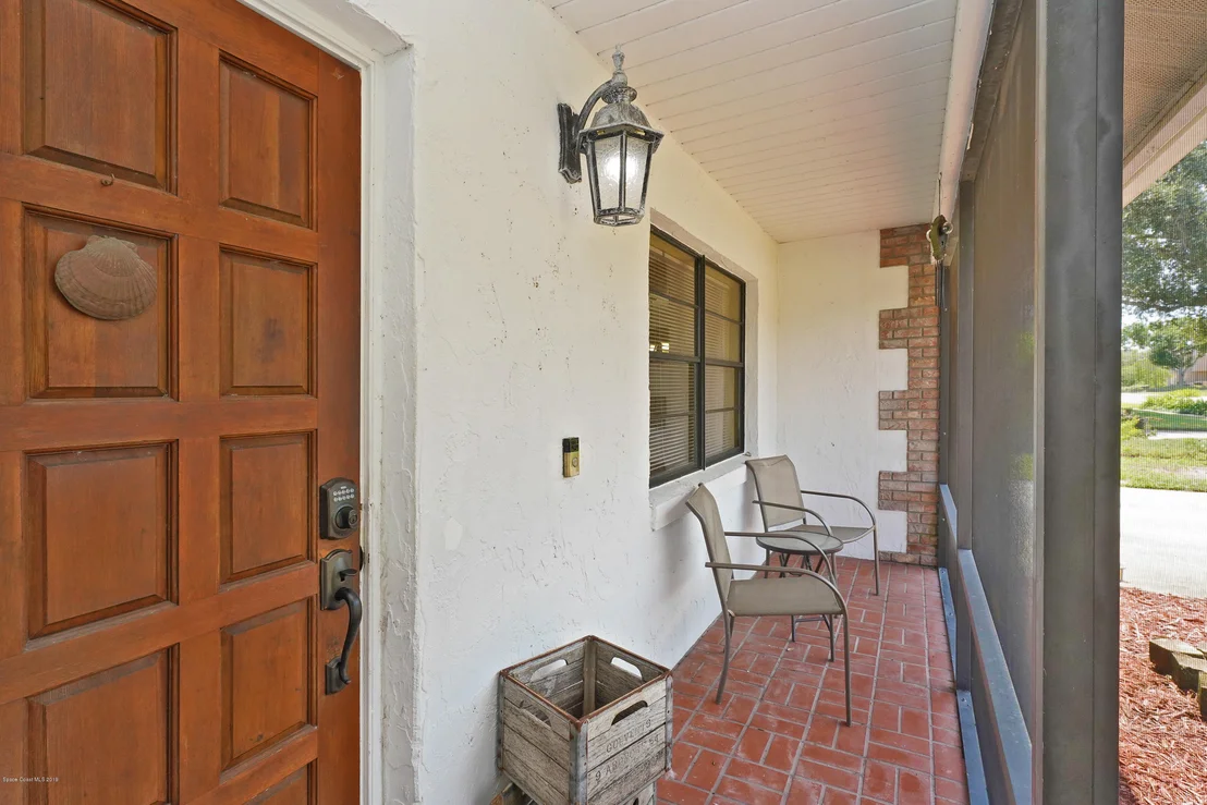 Photo of 1695 Figtree Drive