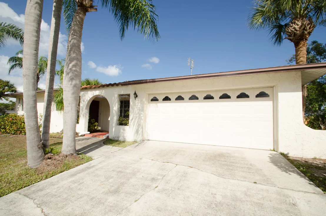 Photo of 300 Arcadia Avenue