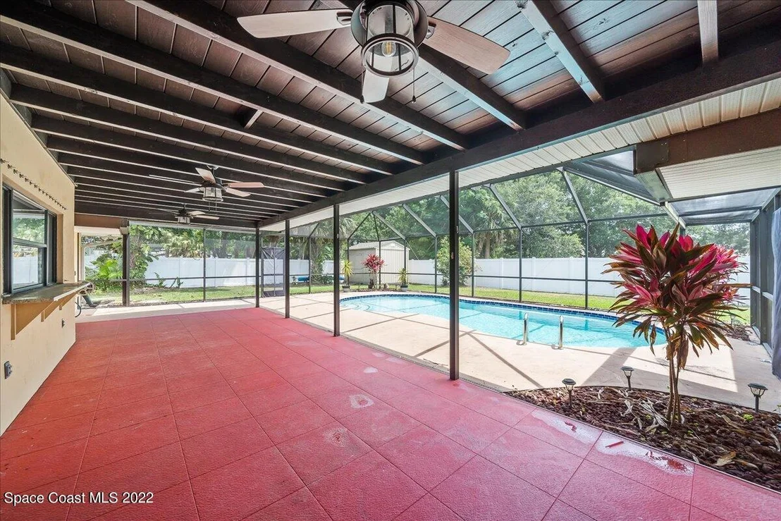 Photo of 926 Waialae Circle NE