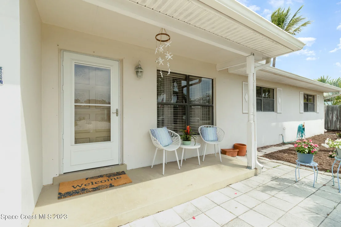 Photo of 302 6th Avenue