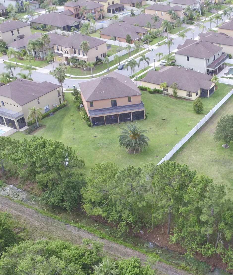 Photo of 1320 Talon Way