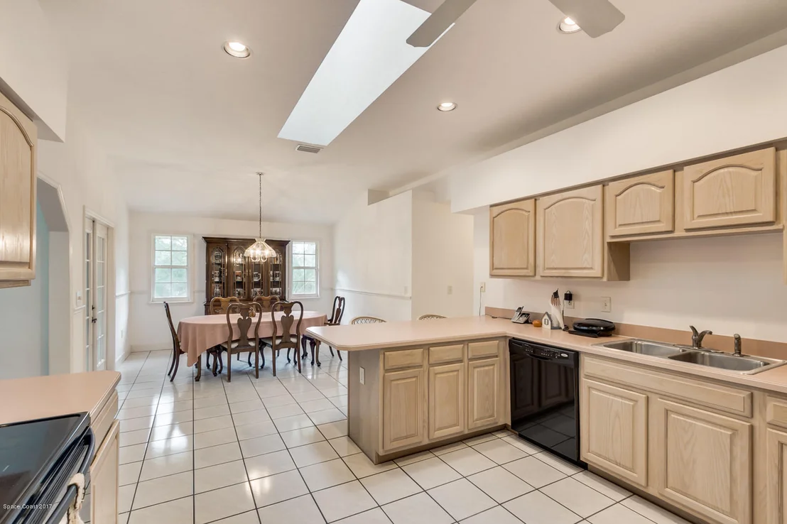 Photo of 2035 Grant Road