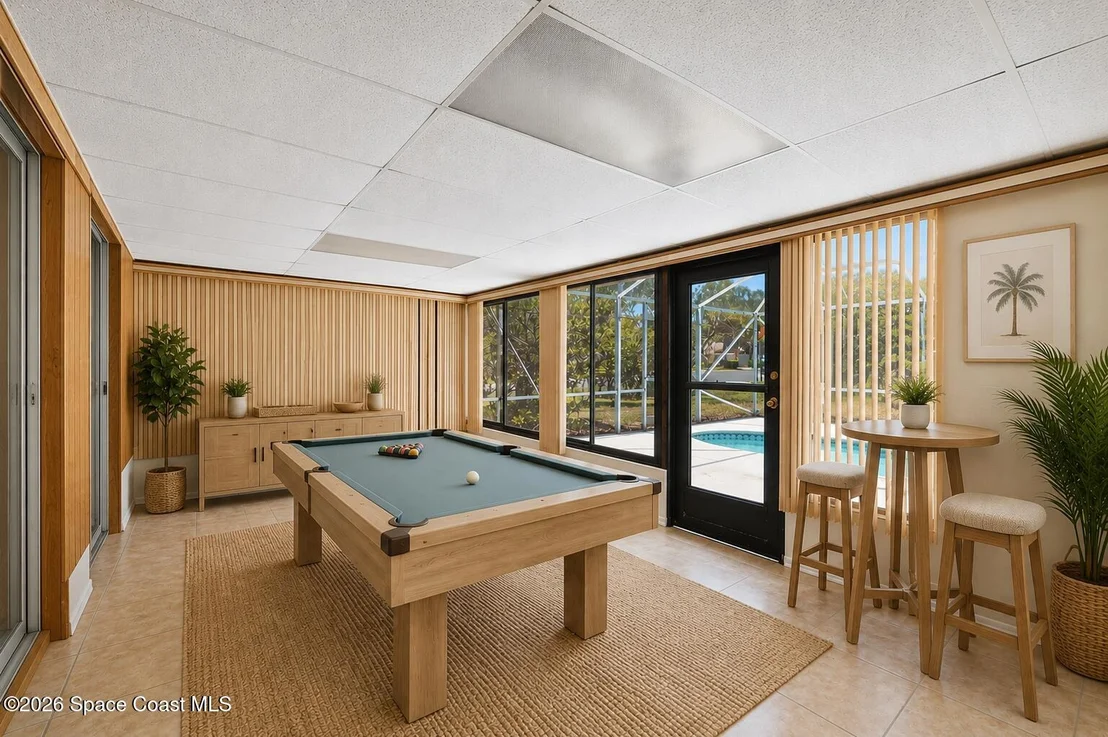 Photo of 1340 Mariposa Drive NE