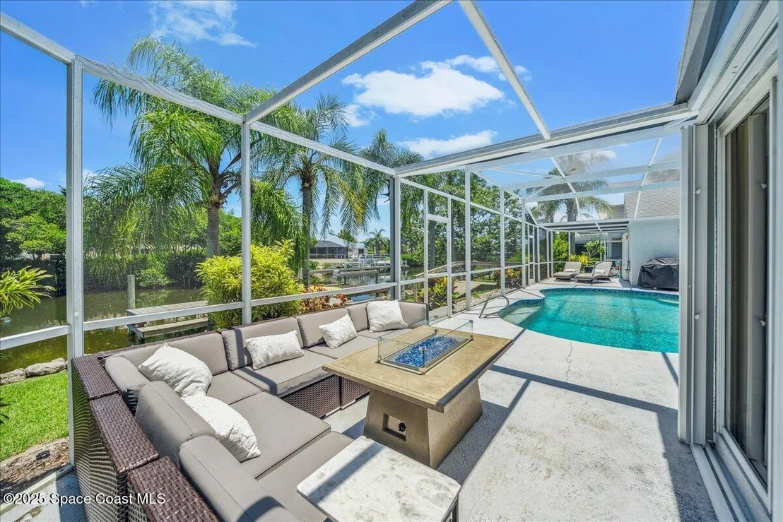 Photo of 489 Lanternback Island Drive