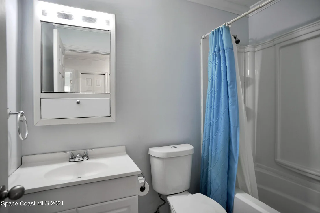 Photo of 999 Chace Lane NE