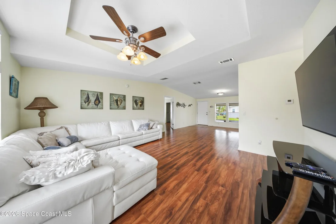 Photo of 235 Outer Drive