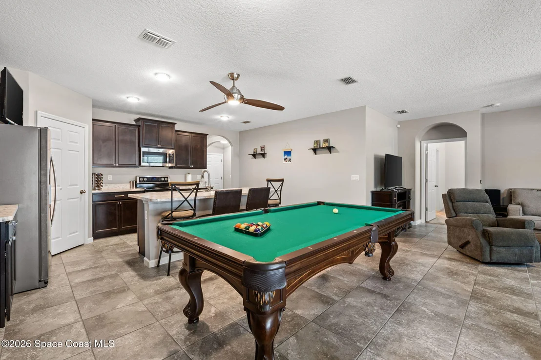 Photo of 648 Coyote Drive