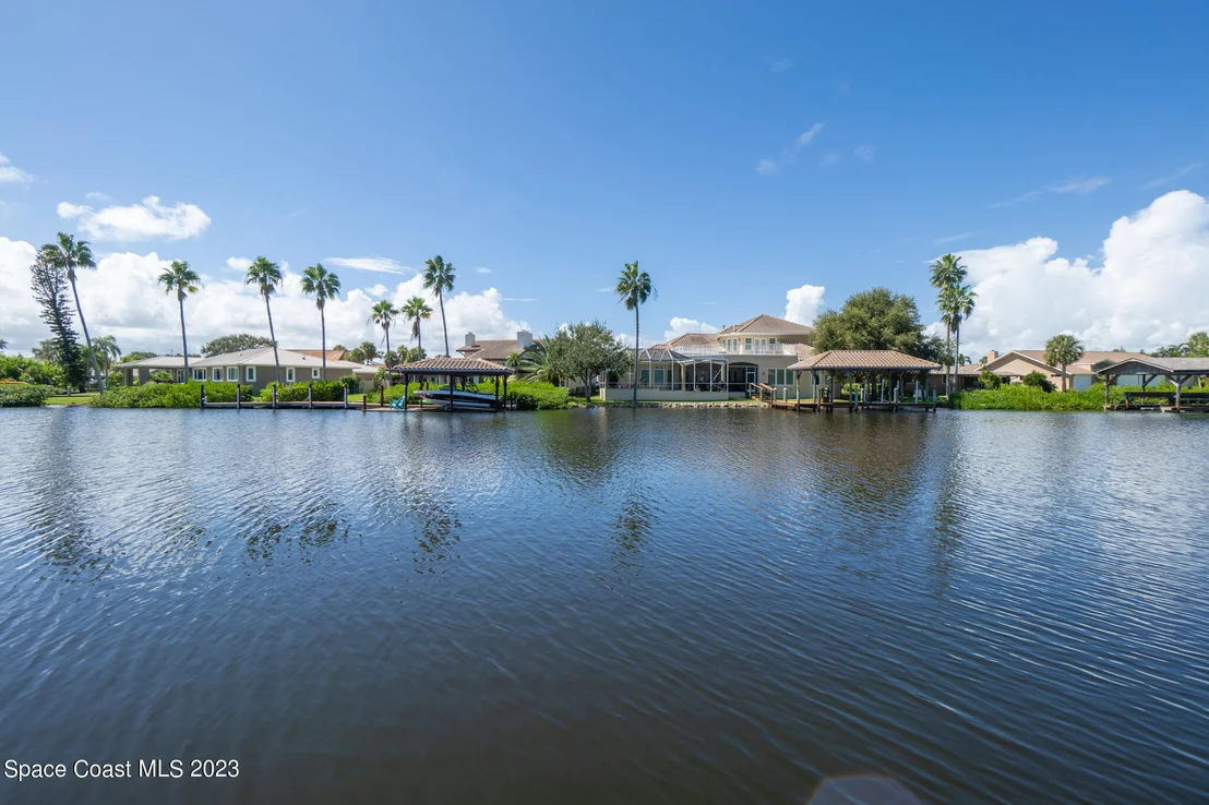 Photo of 209 River Road