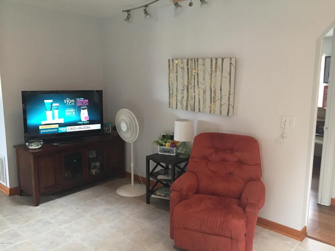 Photo of 2772 Wright Avenue