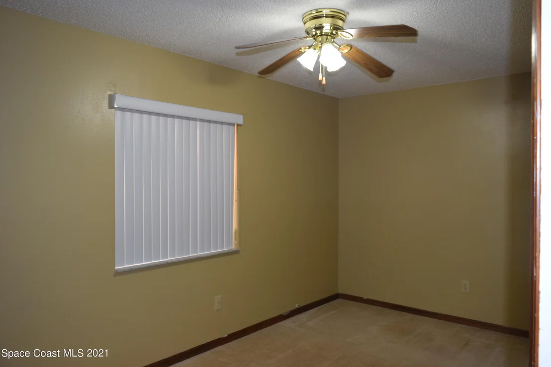 Photo of 1111 Grapefruit Road SE