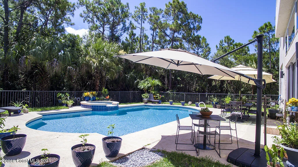 Photo of 5545 Willoughby Drive