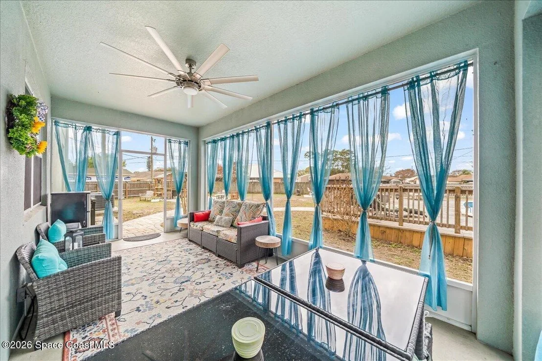 Photo of 800 Lyons Circle NW
