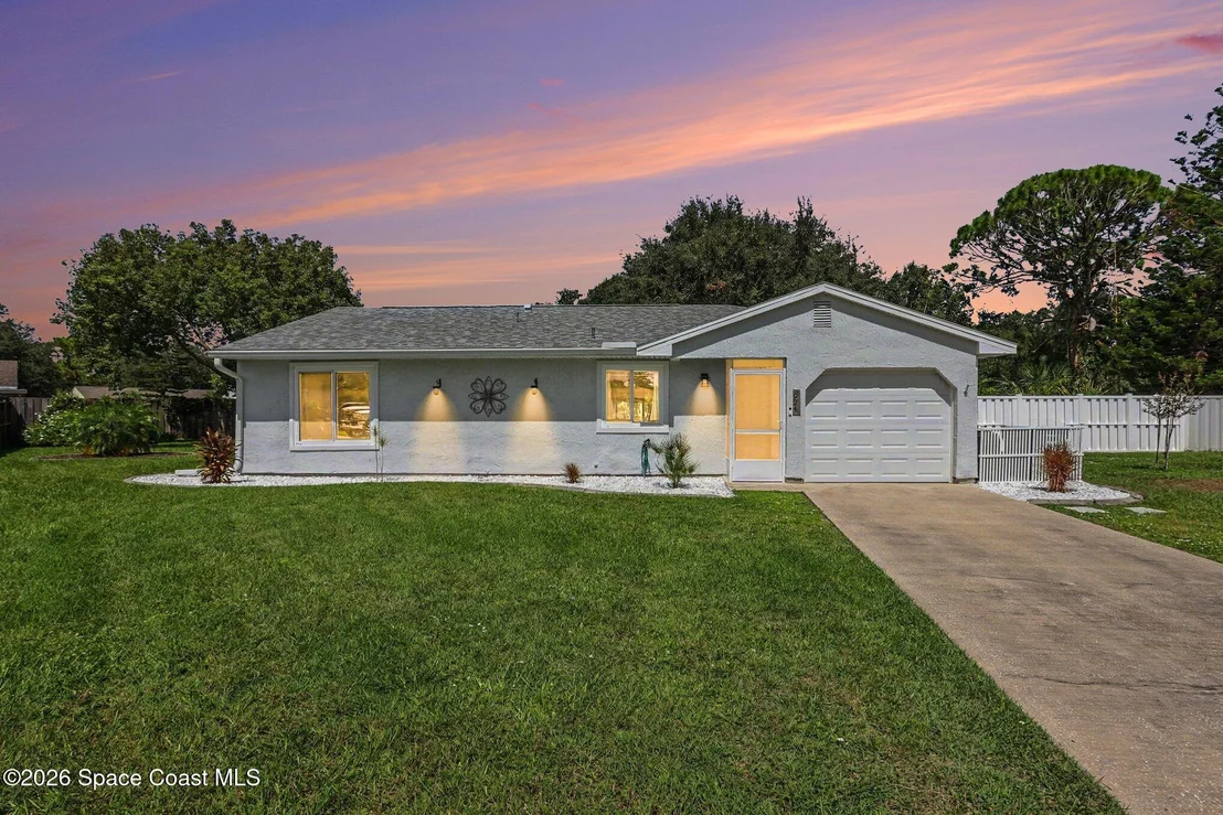 Photo of 924 Gables Way