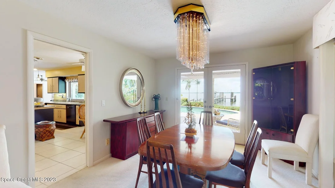 Photo of 421 Riverview Lane