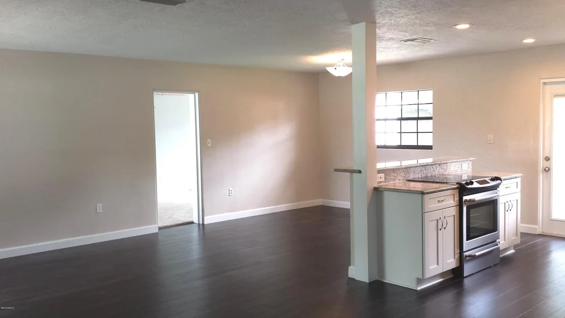 Photo of 526 Coral Drive