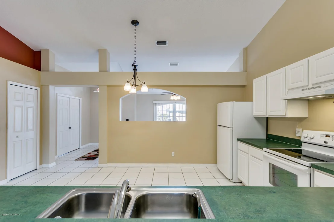 Photo of 1121 Juno Place