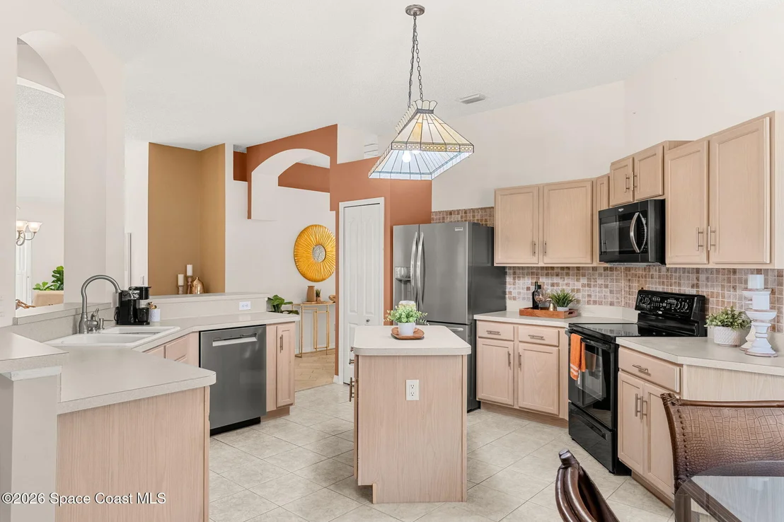 Photo of 992 Shaw Circle