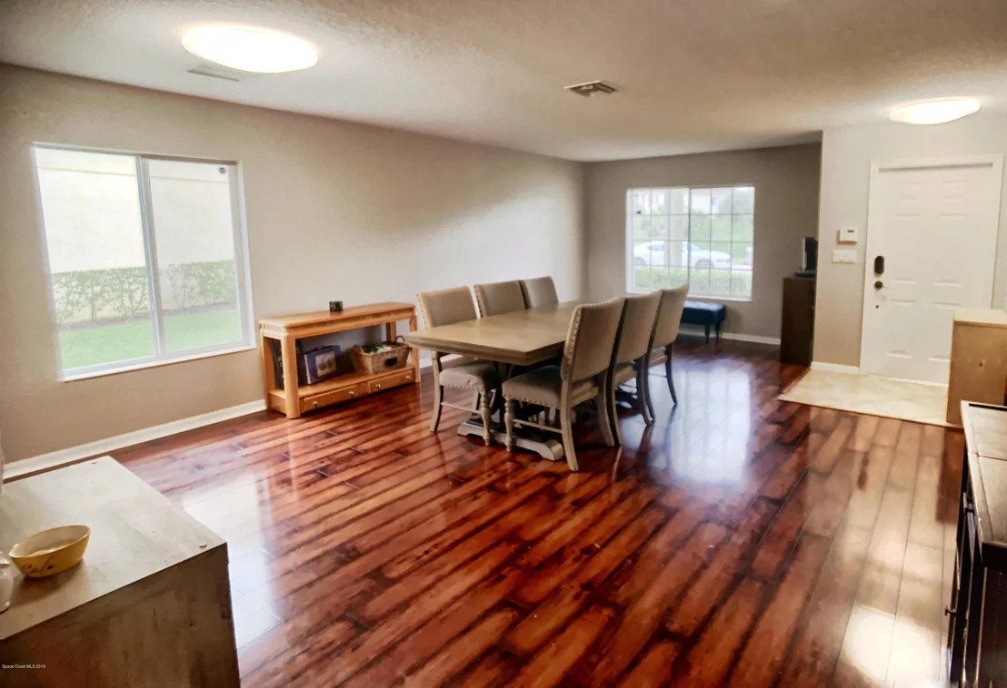 Photo of 4467 56th Lane