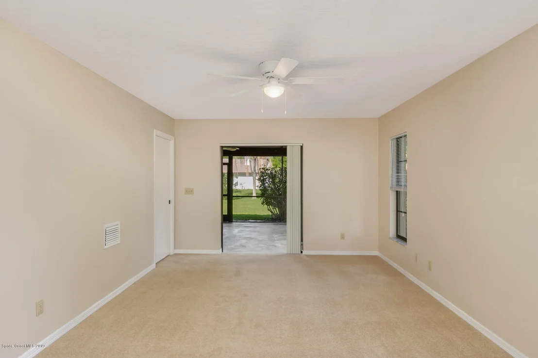 Photo of 2274 Woodlawn Circle