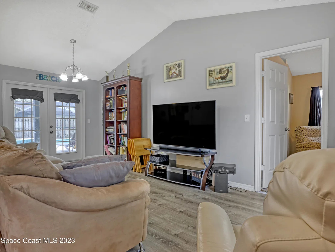 Photo of 2305 Shady Oak Road