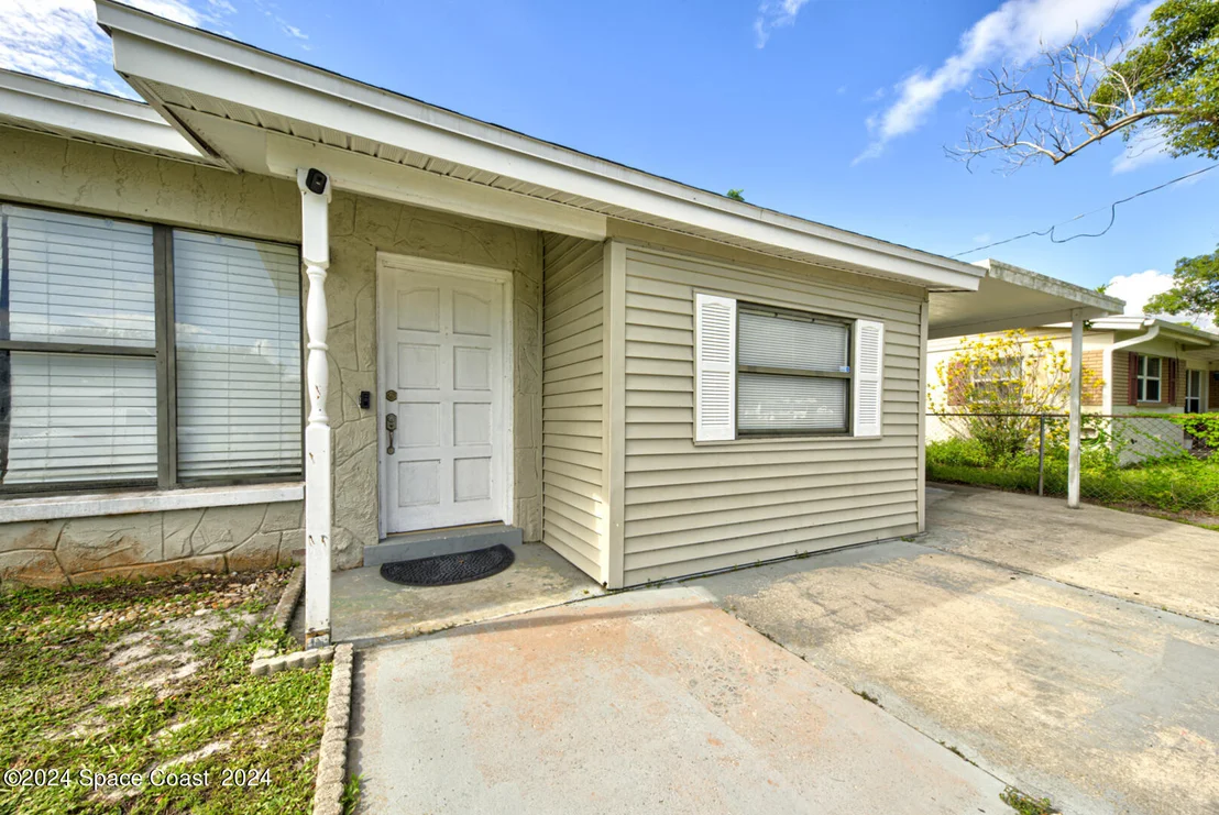 Photo of 1025 Illinois Road