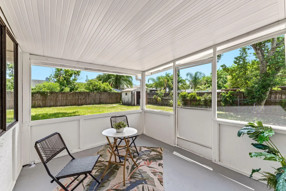 Photo of 4695 Robert Street