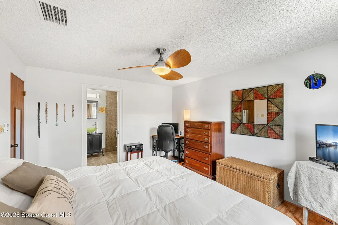 Photo of 440 Pine Tree Drive
