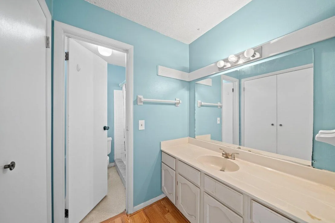 Photo of 2027 Mattison Drive NE