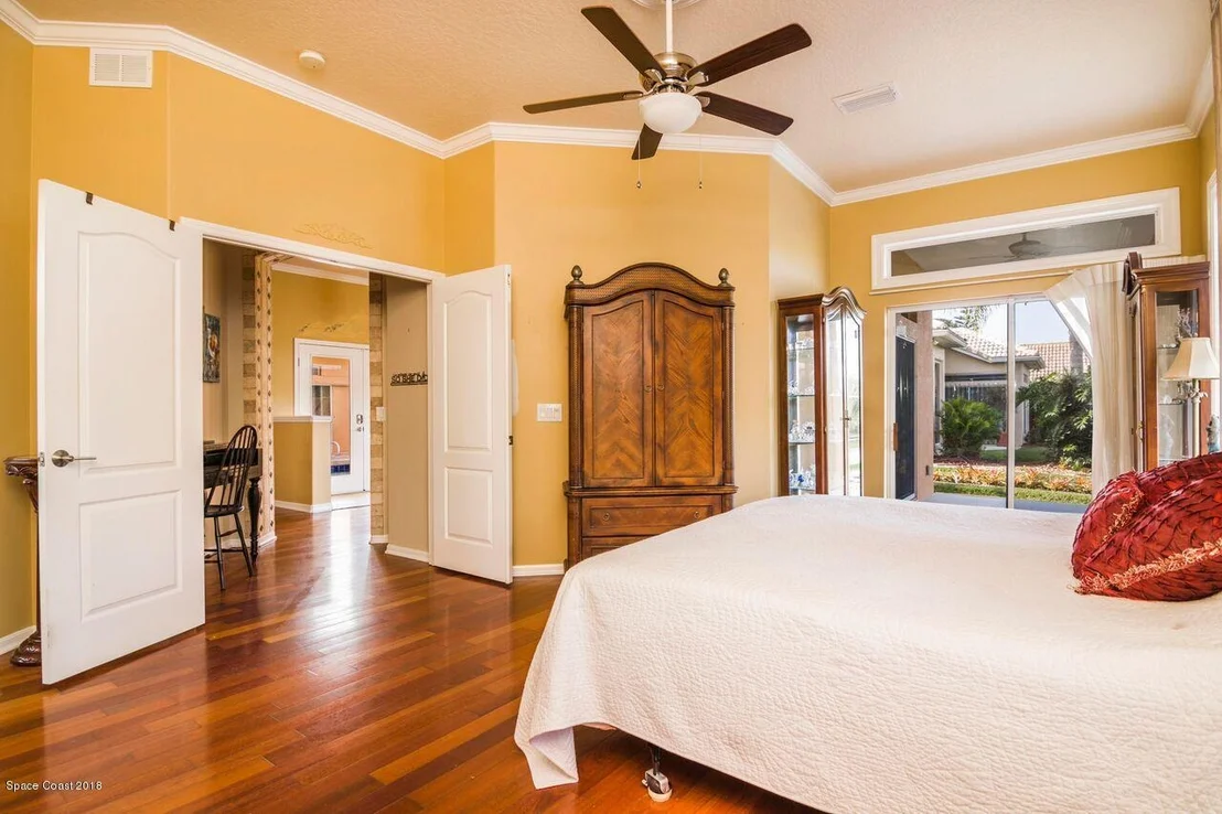Photo of 943 Palm Brook Drive