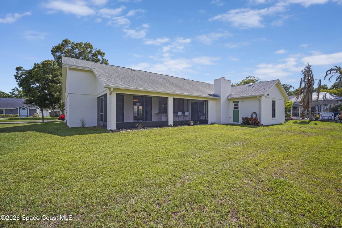 Photo of 1246 Lakeview Drive