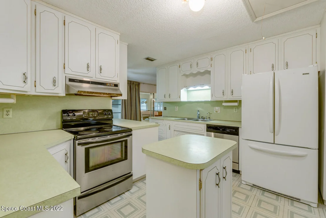 Photo of 313 Albacore Place
